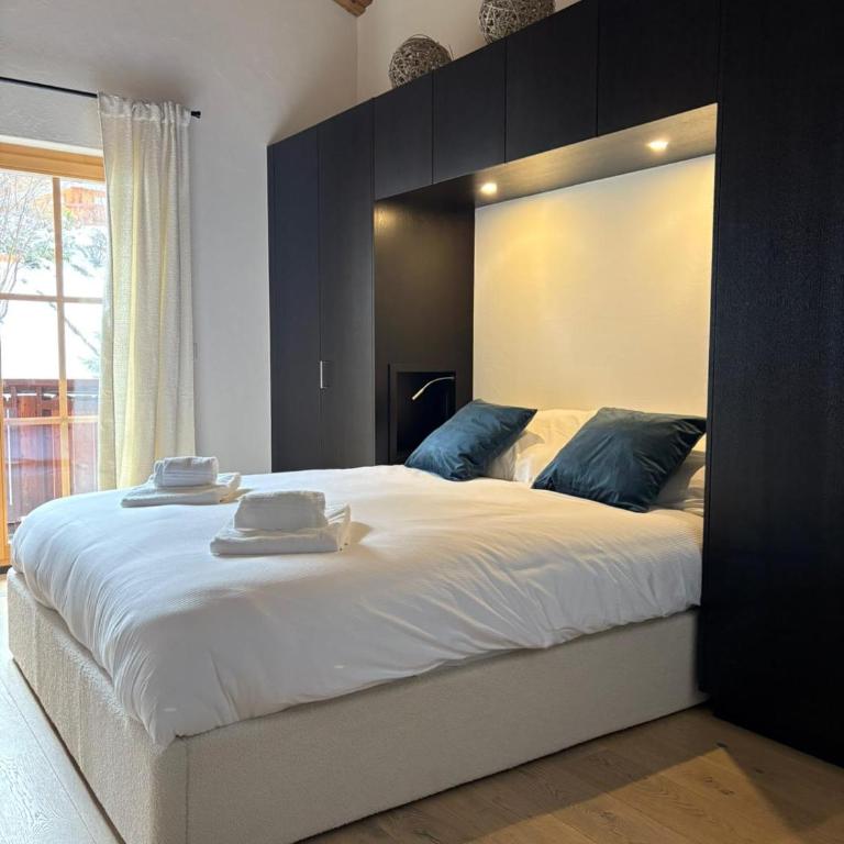 Les Elans - Family Two-Bedroom Apartment with View - 4