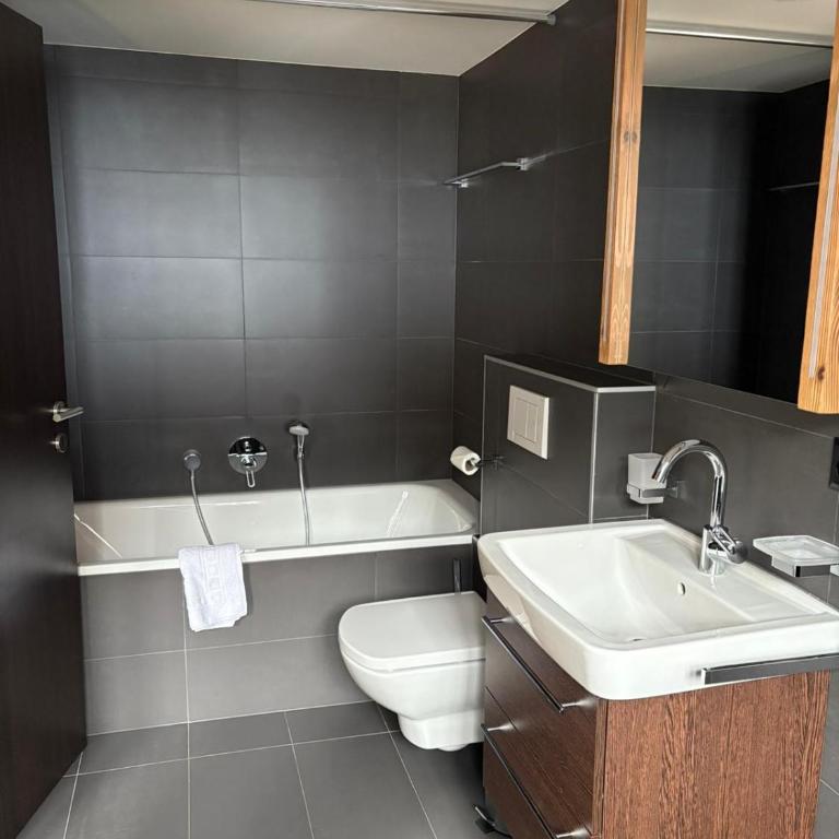 Les Elans - Family Two-Bedroom Apartment with View - 6
