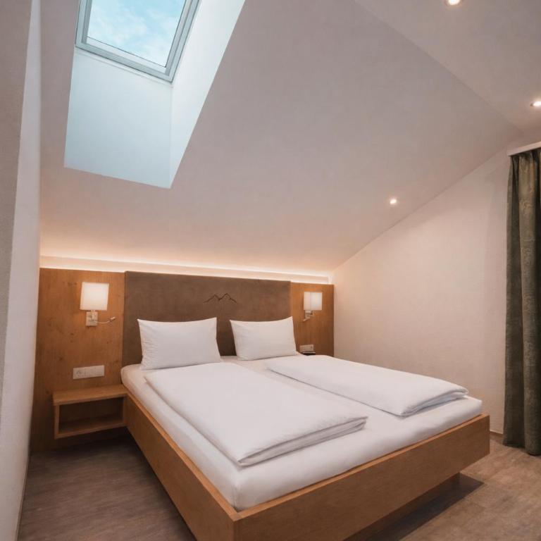 Pension Angelika - Deluxe Doppelzimmer mit Balkon - 5