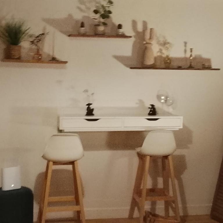 Gare Montoparnasse ,awesome, 76 m2 2 bedroom,,center of st Germain ,5 mins Eiffel tour and Louvre meusm ,2 mins latin dustrict and Cathedral of Notre of Paris - Appartement 1 Chambre - 2