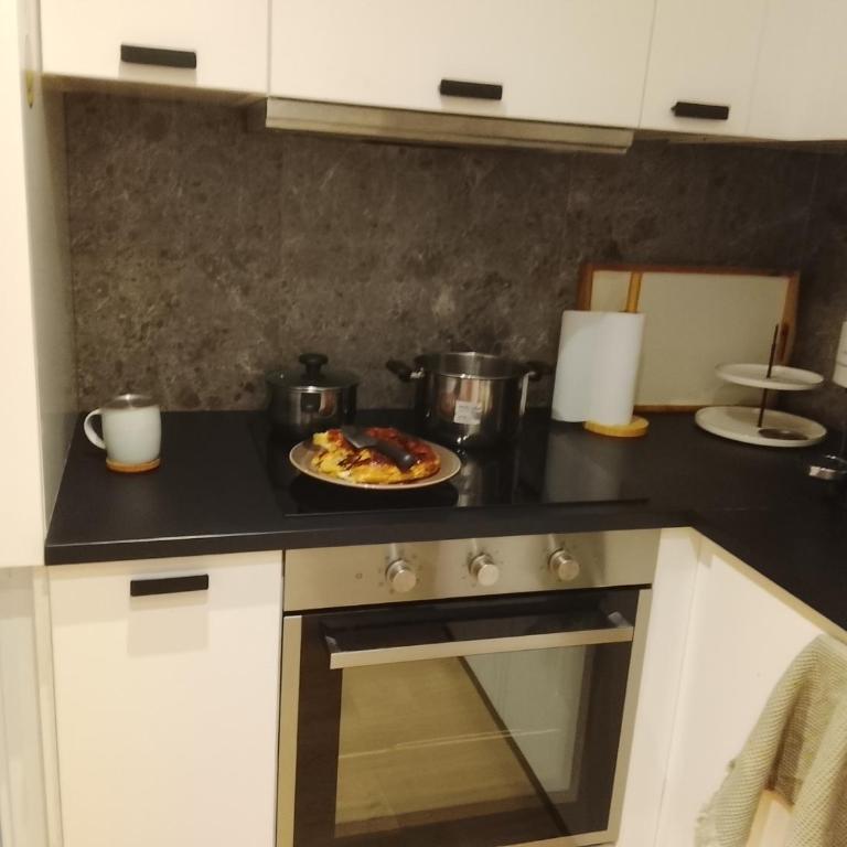 Gare Montoparnasse ,awesome, 76 m2 2 bedroom,,center of st Germain ,5 mins Eiffel tour and Louvre meusm ,2 mins latin dustrict and Cathedral of Notre of Paris - Appartement 1 Chambre - 29