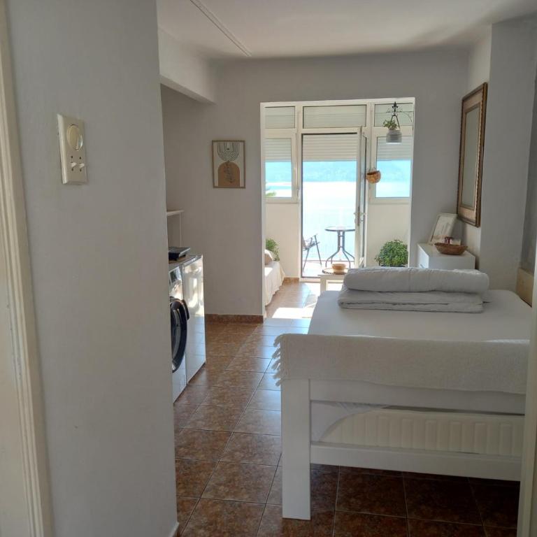 Bay View Apartment - Studio with Sea View - 21