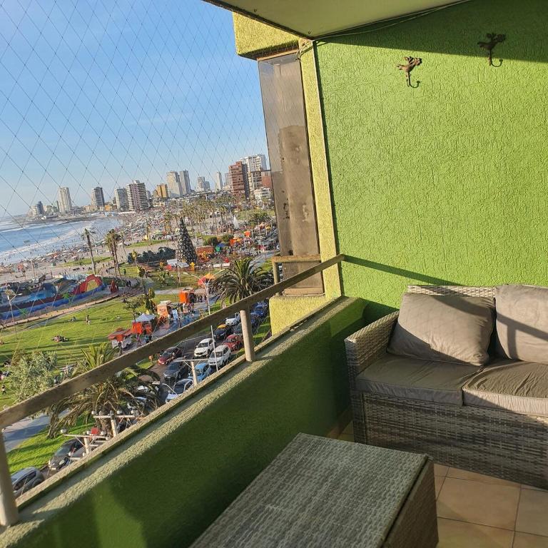 Beach front Apartment Cavancha Beach, Iquique - Three-Bedroom Apartment - 8