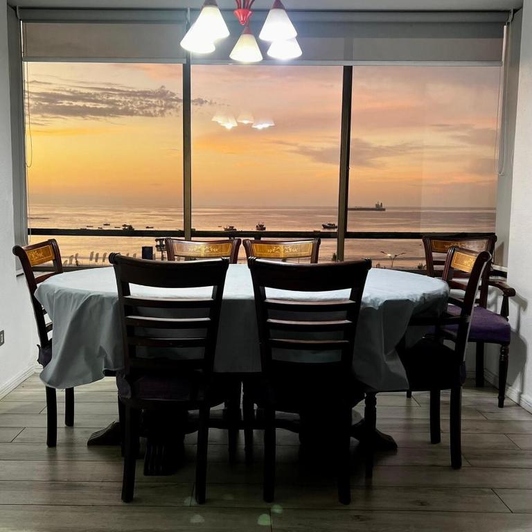 Beach front Apartment Cavancha Beach, Iquique - Three-Bedroom Apartment - 23