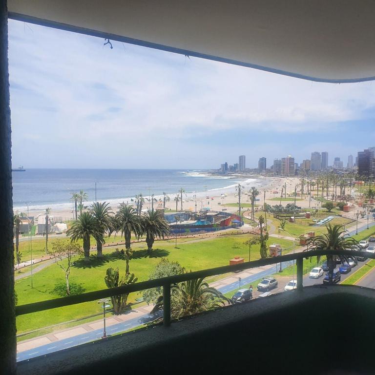 Beach front Apartment Cavancha Beach, Iquique - Three-Bedroom Apartment - 25