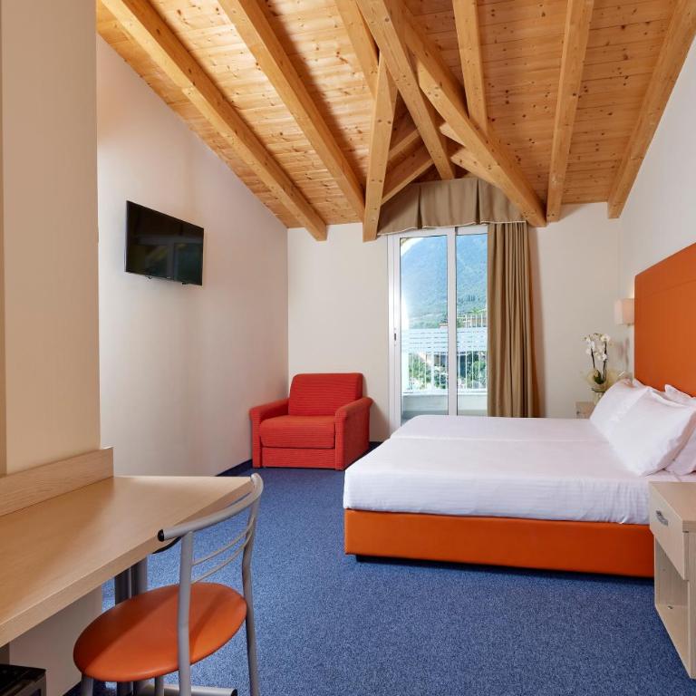 Hotel Royal Village - Camera Superior Matrimoniale/Doppia con Letti Singoli con Vista Lago - 7