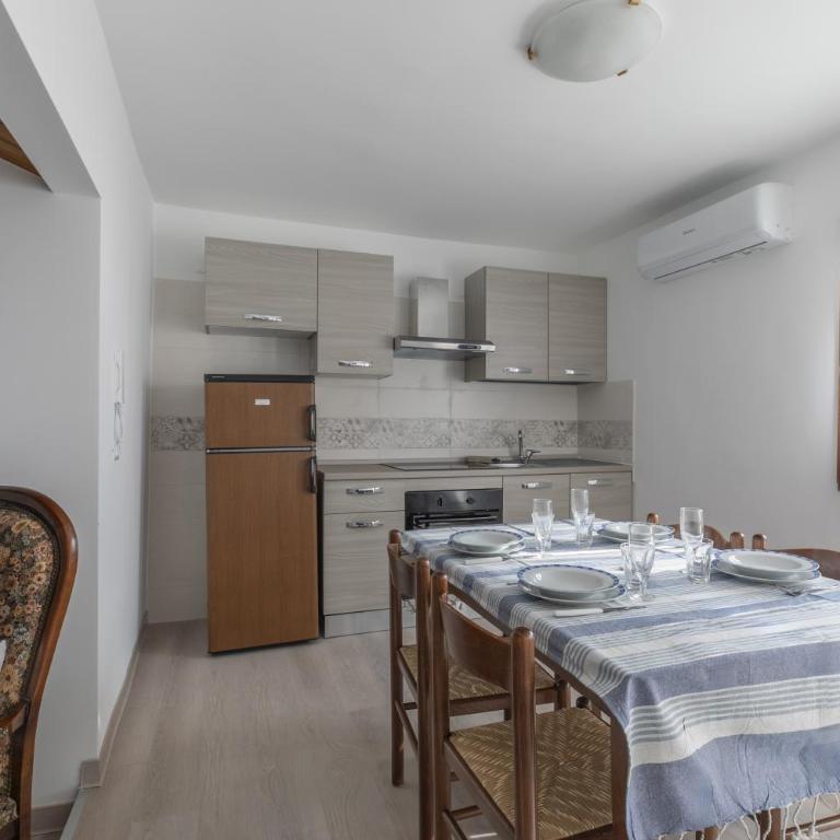 LuPi - Terrazza su Chioggia - Appartamento con 2 Camere da Letto - 2