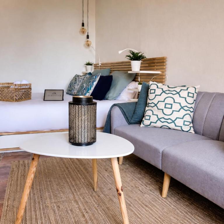 Poblenou Beach Penthouse l Loft with Private Terrace l 5 min Walk to the Beach - One-Bedroom Apartment - 25