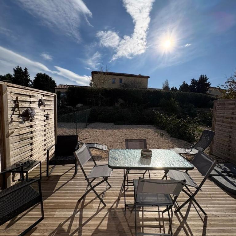 la pause detente, villa climatisée avec jardin et parking privés, à 5 mn de la mer, au calme - Casa con 1 dormitorio - 17