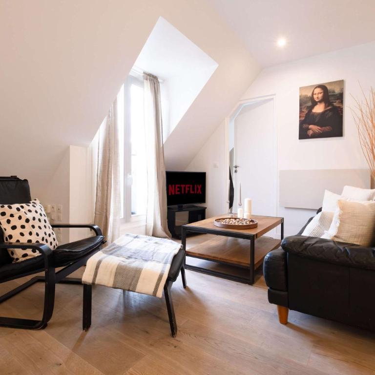 Bright 2BR with Balcony Chic Paris - Appartement - 1