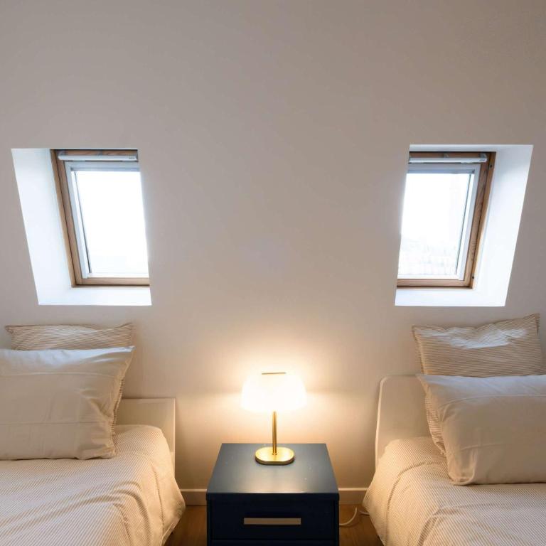 Bright 2BR with Balcony Chic Paris - Appartement - 19