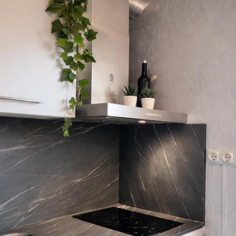 Poblenou Beach Penthouse l Loft with Private Terrace l 5 min Walk to the Beach - One-Bedroom Apartment - 37