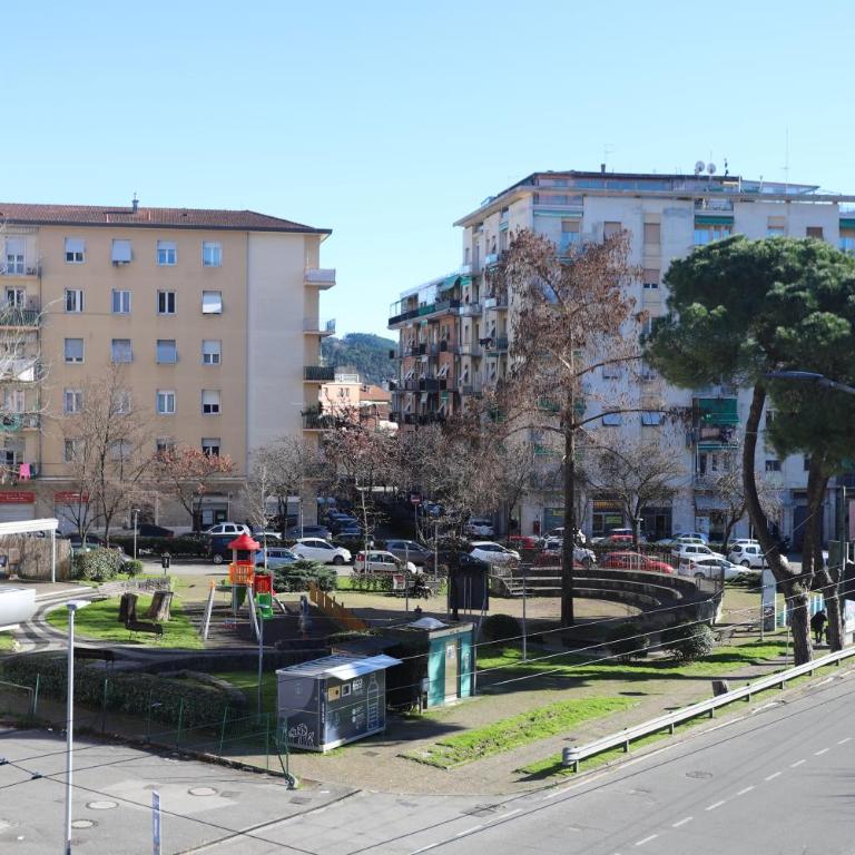 Alex's House La Spezia - Appartamento con 2 Camere da Letto e Balcone - 8