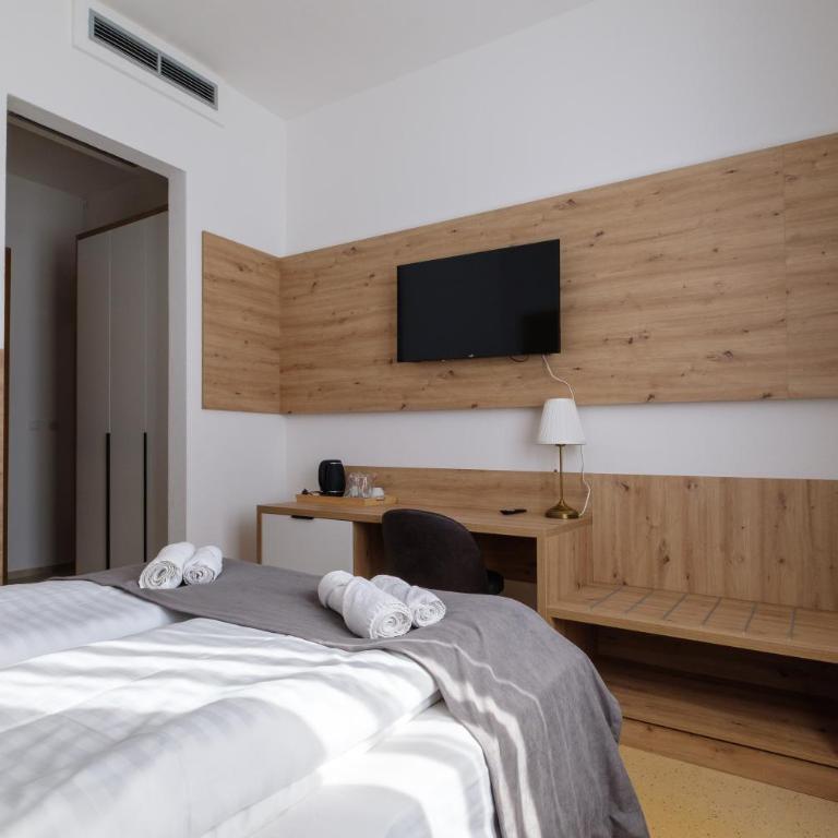 Bonitas rooms & apartments - Dvokrevetna Soba sa Bračnim Krevetom - 2