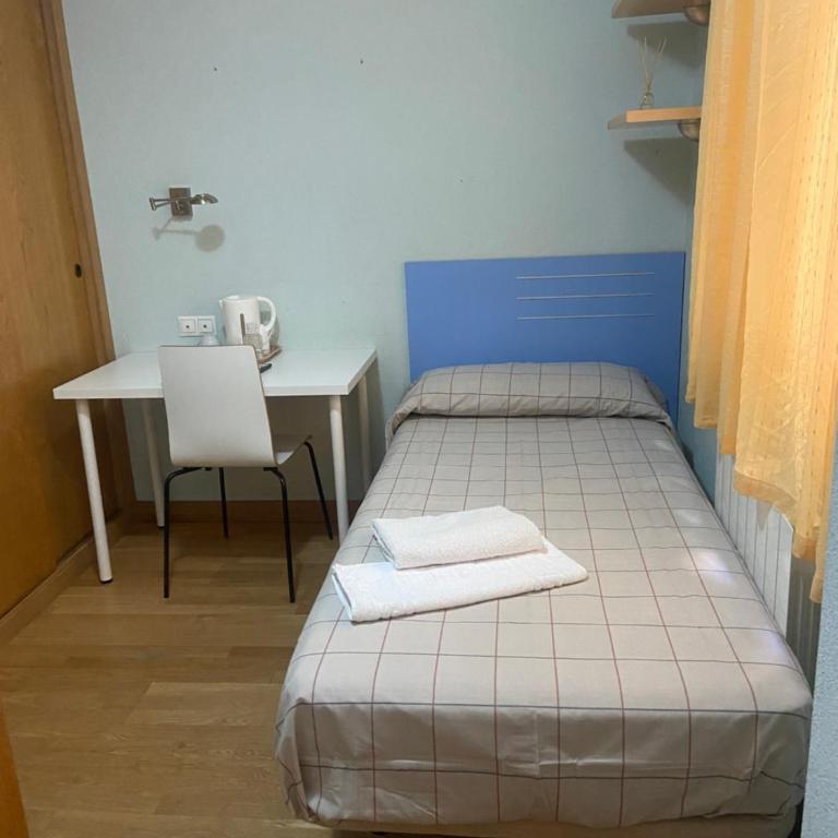 REMANAL Residencia - Habitación Individual con baño privado - 4