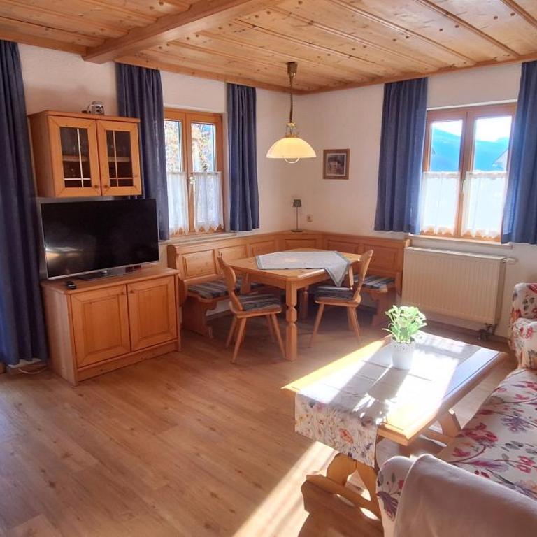 Ferienwohnung Hentschel in Tauplitz - Apartment mit 3 Schlafzimmern - 1