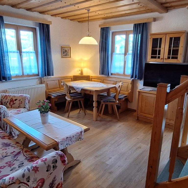 Ferienwohnung Hentschel in Tauplitz - Ferienhaus mit 4 Zimmern - 1