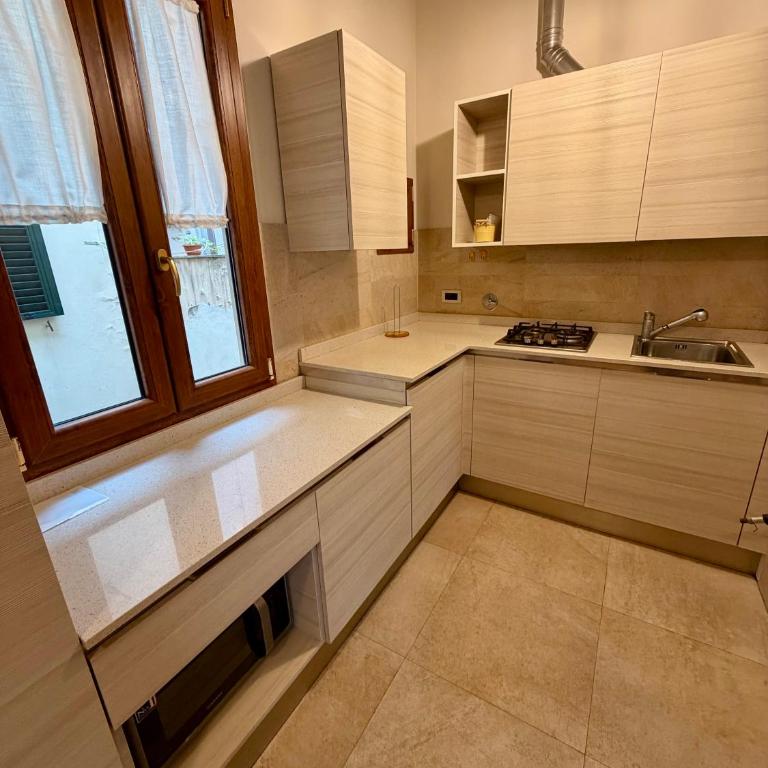 Serragli Luxury Casa Di Annusca - Camera Familiare - 15