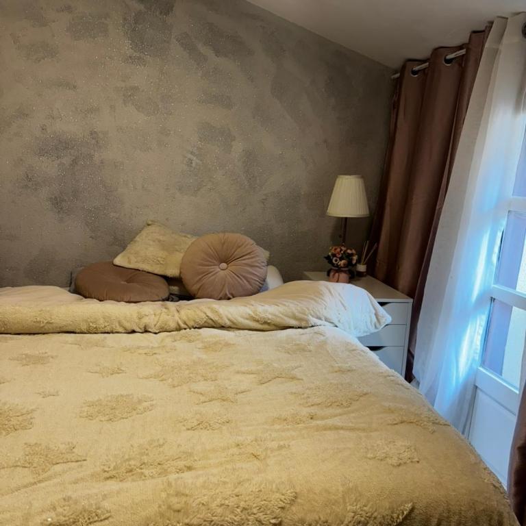 Habitación privada con balcón en Madrid Centro - Sol - Standard Single Room with Shared Bathroom - 13