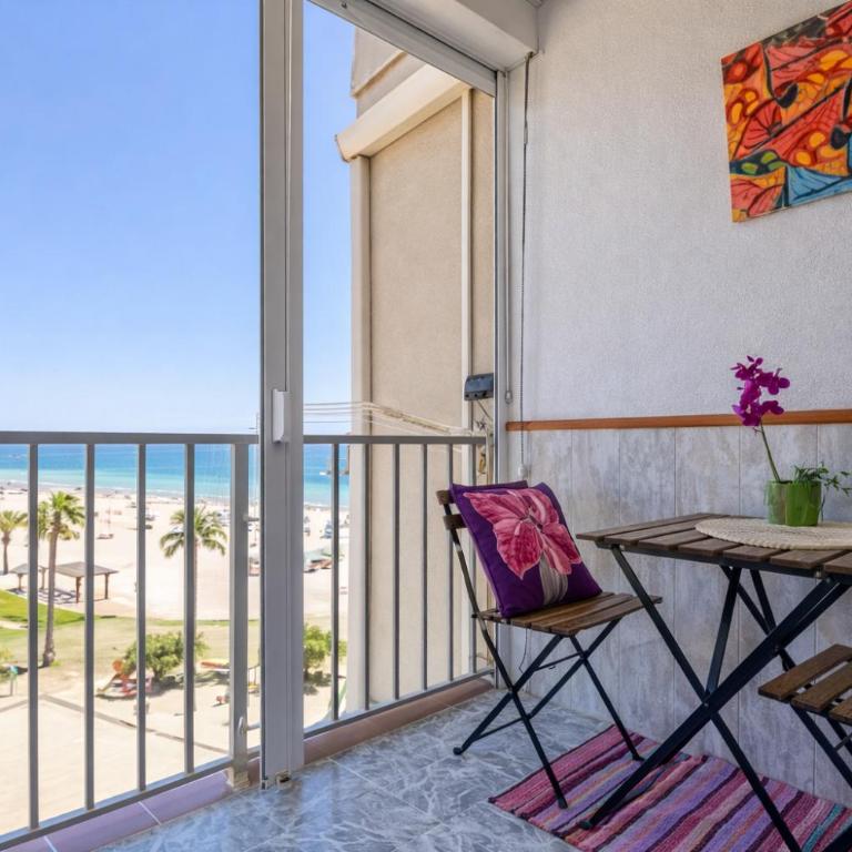 Winahost Apartamento La Pineda - One-Bedroom Apartment - 11