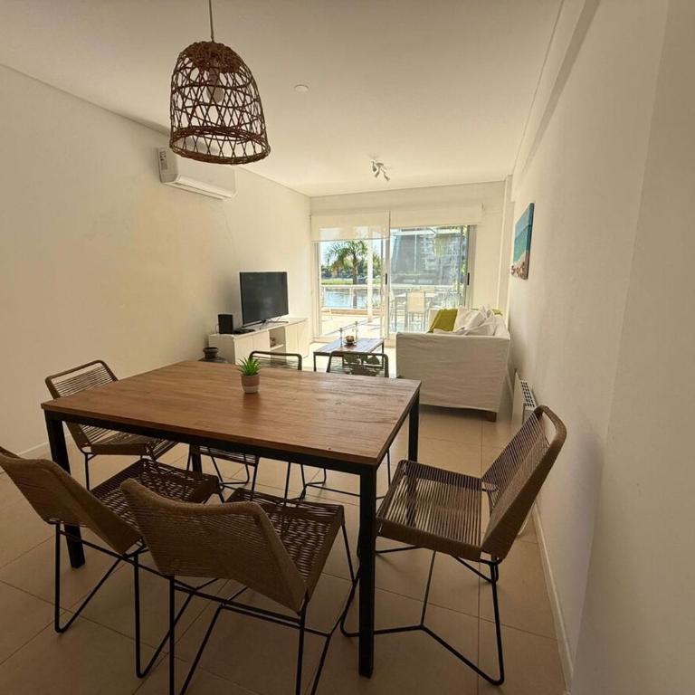 2 Ambientes con Terraza, Parrilla, vista a la Laguna y Cochera - Apartamento de 1 dormitorio - 11