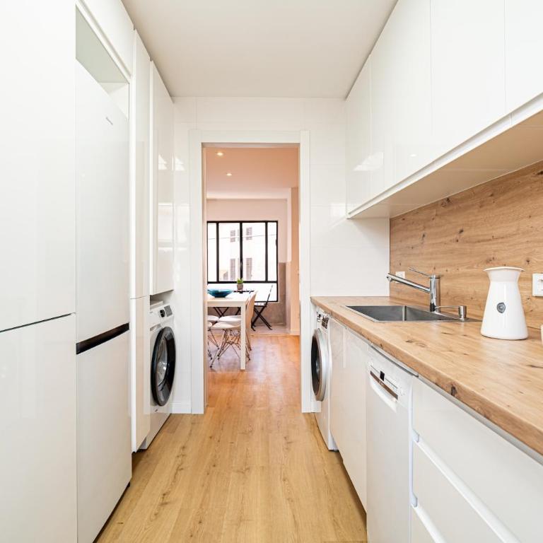 Lonja Old Town Apartment, minimum stay 30 nights, by PriorityVillas - Apartamento con vistas a la ciudad - 23