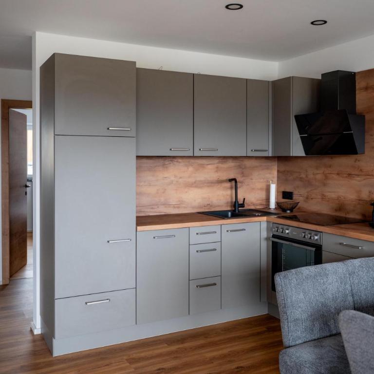 Moderne Ferienwohnung nahe Salzburg & Eugendorf - Apartment - 13