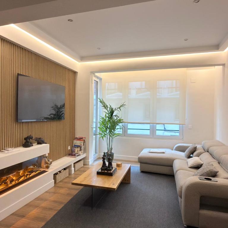 Apartamento NUEVO Lujoso Suites Centro Bilbao Wifi ,Parking - Two-Bedroom Apartment - 43