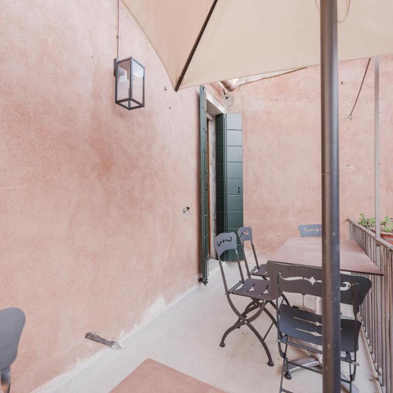 Santo Stefano Palace - Appartamento Premium con 3 Camere da Letto e Balcone - 15