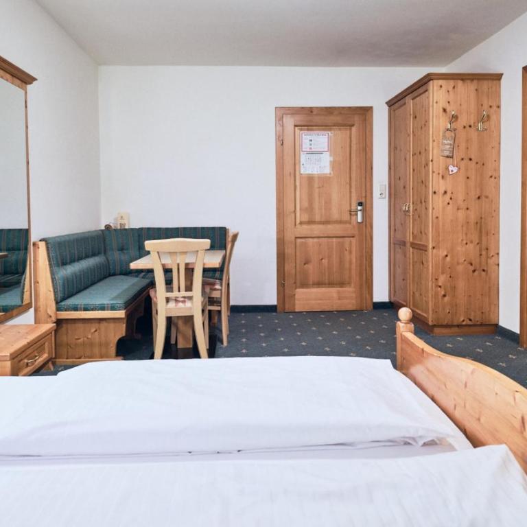 Hotel Kirchboden by Alpeffect Hotels - Dreibettzimmer - 5