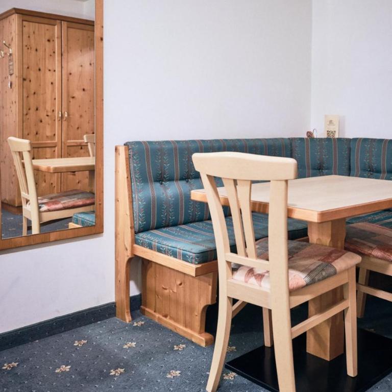 Hotel Kirchboden by Alpeffect Hotels - Dreibettzimmer - 2