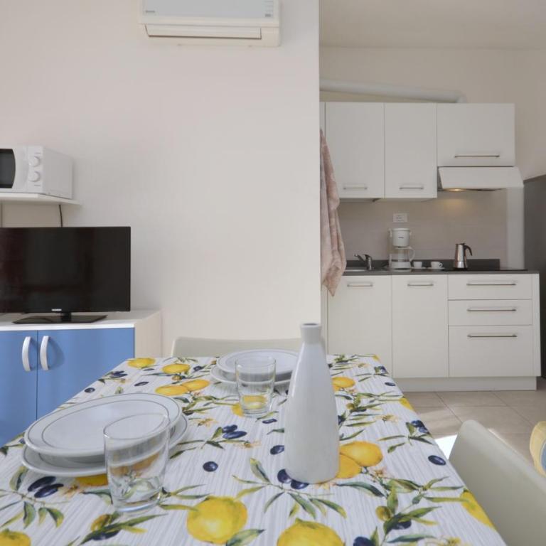 Villaggio Loriana - Appartamento con 1 Camera da Letto e con Giardino - 16