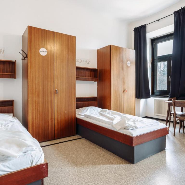 NUMBR25 - self service & low budget Hotel - Camera Tripla Basic con Bagno in Comune - 5