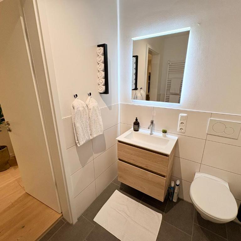 Cozy Apartment with Kitchen and Open Living - Appartamento con 1 Camera da Letto - 39