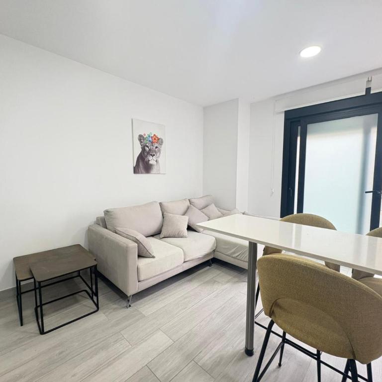 AC2b - Apartamento de 2 dormitorios con balcón - 14