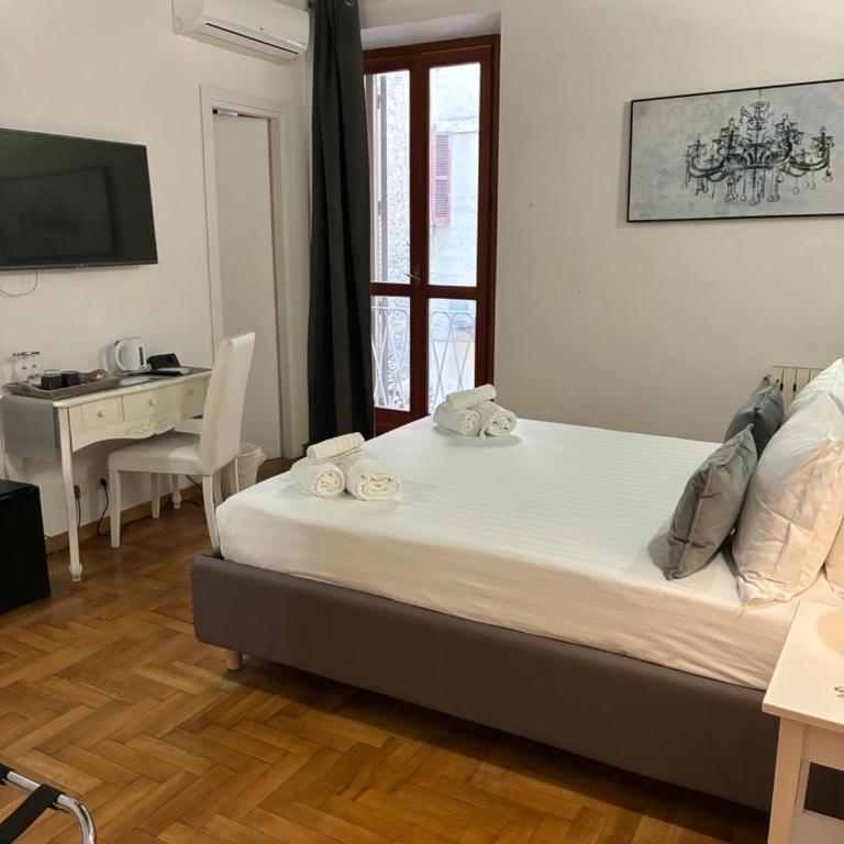 Ripetta 35 - Double Room with Private Bathroom - 6