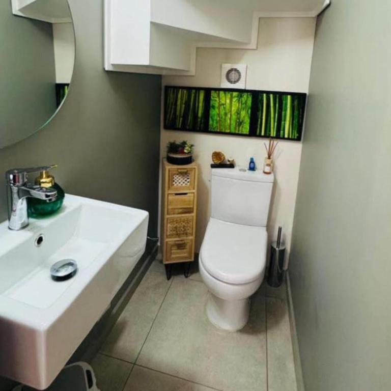 el relajo - Two-Bedroom House - 10