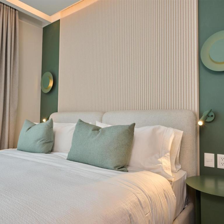 WorldHotels Guadalajara Zona Andares - King Suite with Sofa Bed, Terrace and City View - Non-Smoking - 3