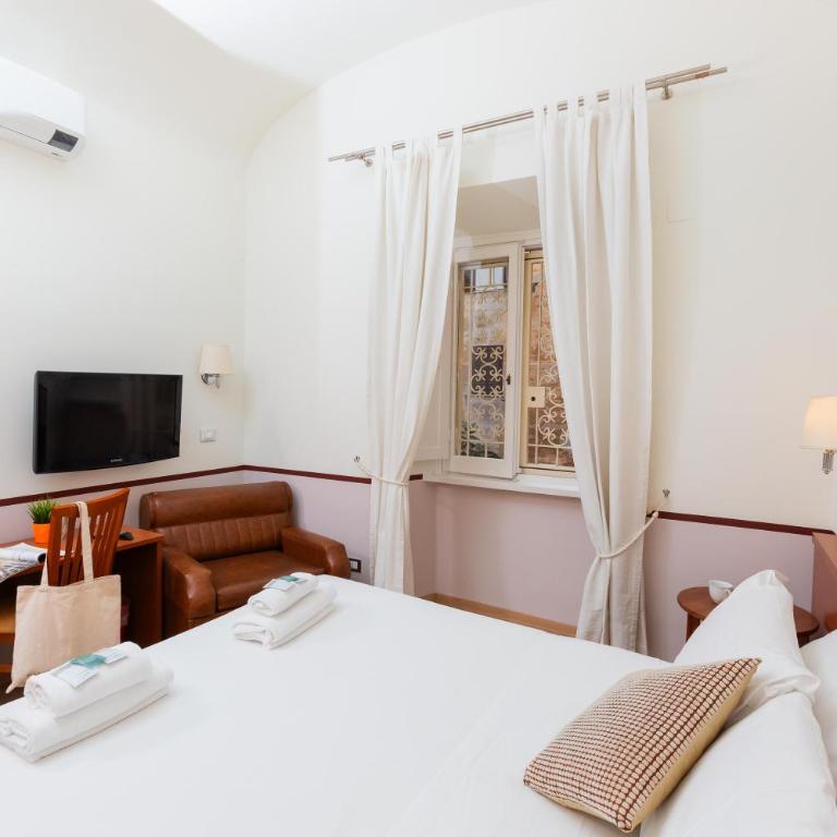Rental in Rome 2012 Guest House - ZEN16 - Camera Matrimoniale/Doppia con Letti Singoli - 1