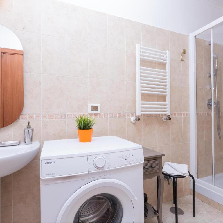 Rental in Rome 2012 Guest House - ZEN16 - Camera Matrimoniale/Doppia con Letti Singoli - 6