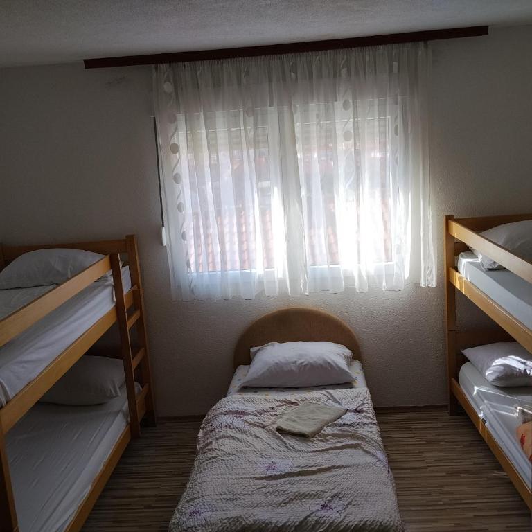 Guest House LEA - Family Room - 1