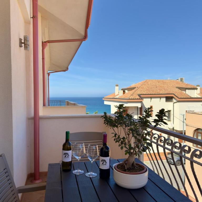 Bonsai - Appartamento con 2 Camere da Letto, Balcone e Vista mare - 2