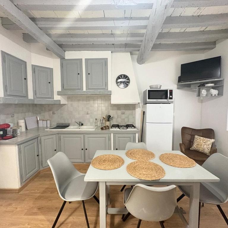 L Oustau de la Roquette Arles Centre - Two-Bedroom Apartment - 2