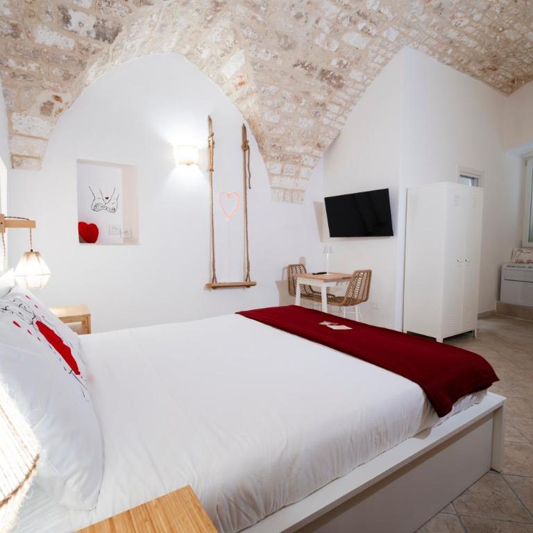 Filo Rosso - Romantic Suite Centro Storico Ostuni - Camera Matrimoniale Superior - 5