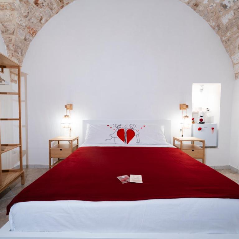 Filo Rosso - Romantic Suite Centro Storico Ostuni - Camera Matrimoniale Superior - 33