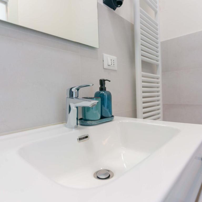 Le Suites dell'Edera - Historic Palace with Old Town Views - Camera Singola con Bagno Privato - 15