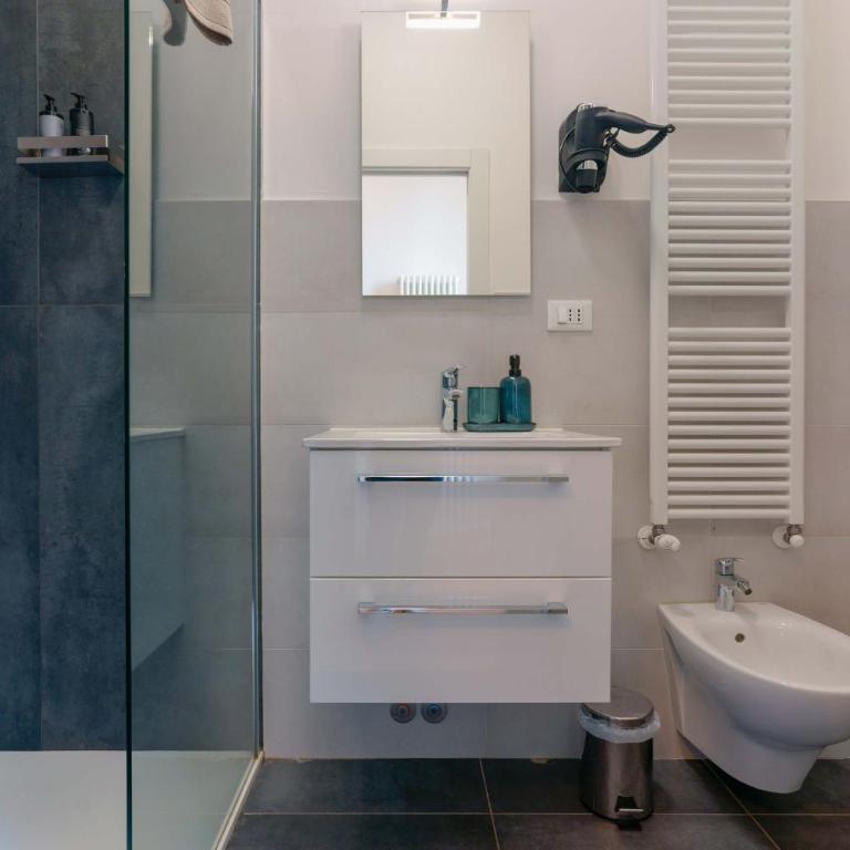Le Suites dell'Edera - Historic Palace with Old Town Views - Camera Singola con Bagno Privato - 1