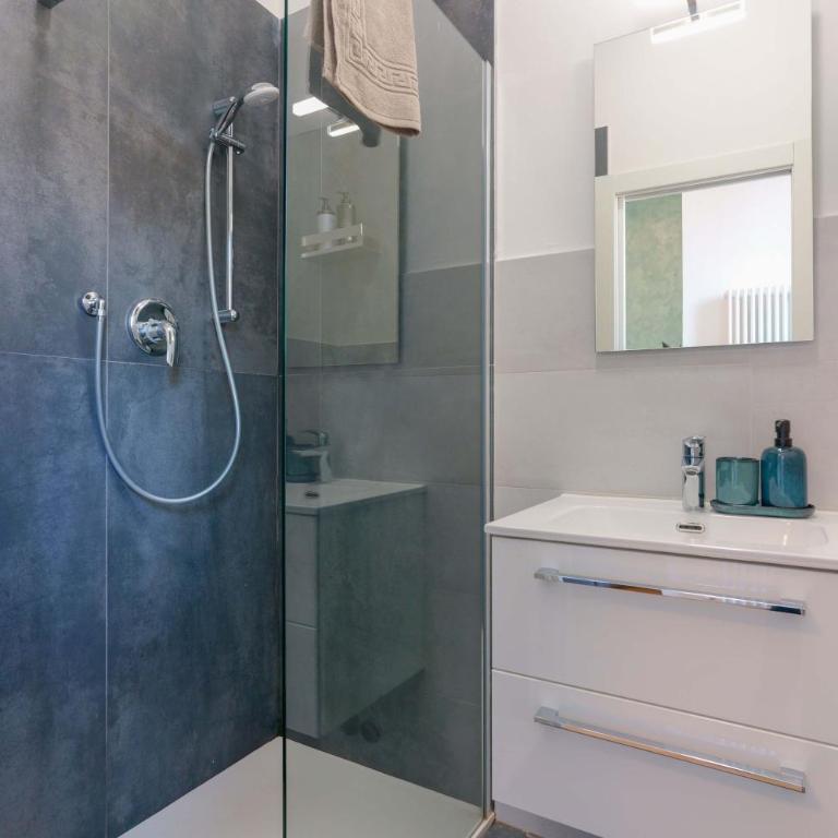 Le Suites dell'Edera - Historic Palace with Old Town Views - Camera Singola con Bagno Privato - 4