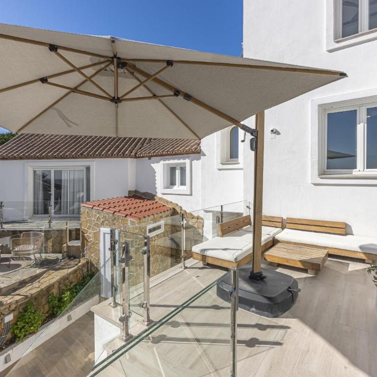 Stunning 5-Bed Villa with Private Pool - Villa - 47