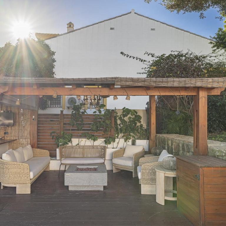 Stunning 5-Bed Villa with Private Pool - Villa - 61